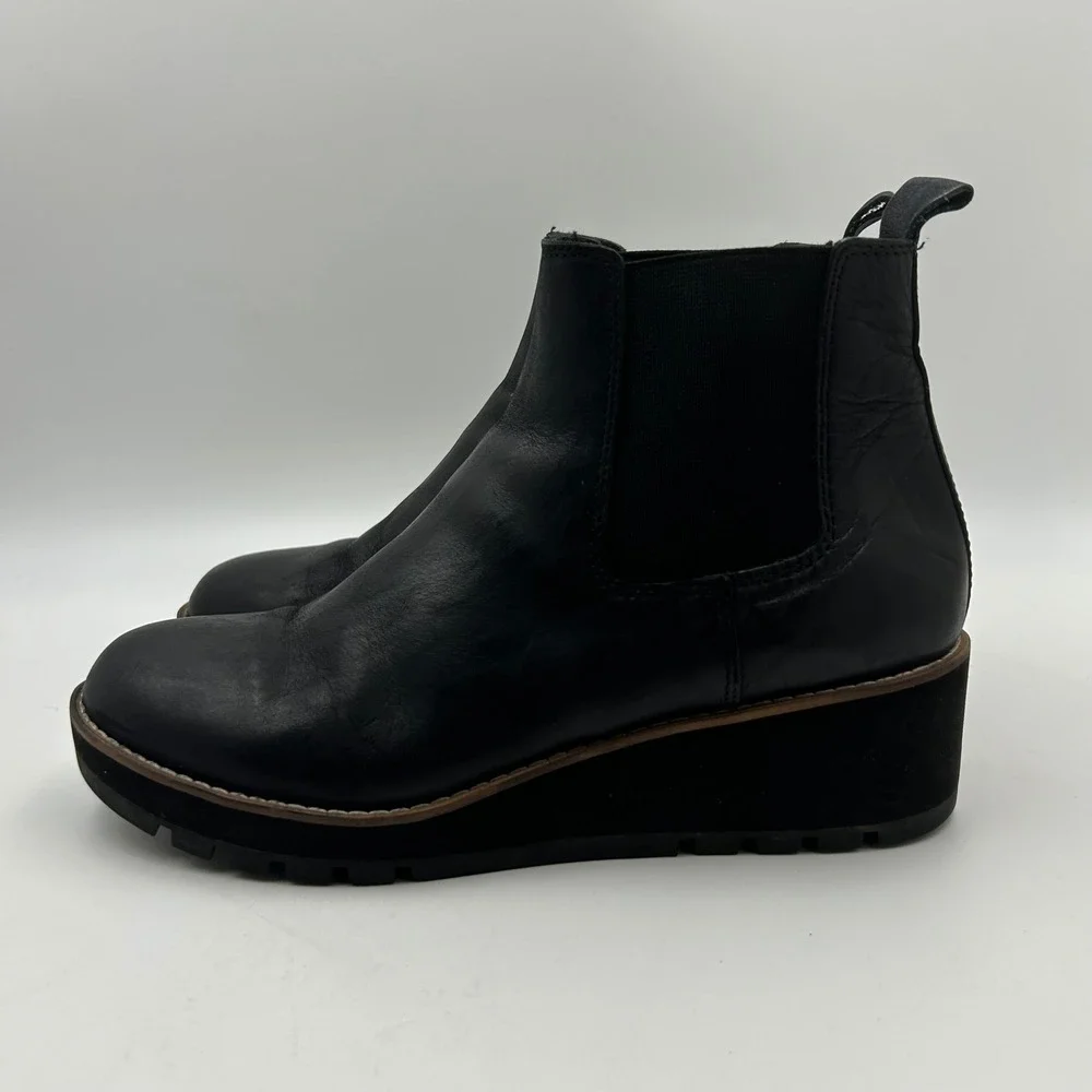 Eileen Fisher Cozy Shearling Chelsea Wedge Boots‎ 8 Black Leather Lug Gorpcore